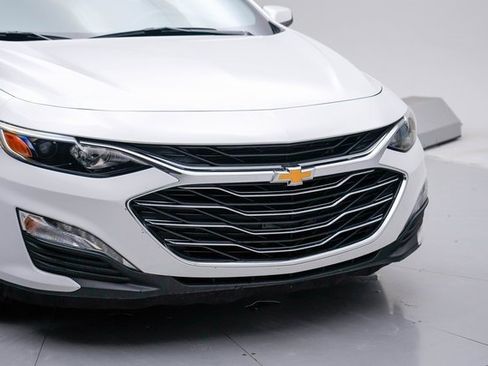 Used 2024 Chevrolet Malibu LT image 16