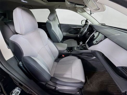 Used 2025 Subaru Outback Premium AWD/4WD image 28
