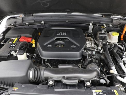 Used 2023 Jeep Wrangler Unlimited w/ Cold Weather Group image 22