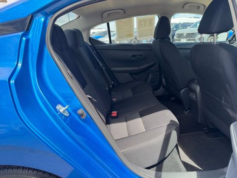 Used 2025 Nissan Sentra SV FWD image 38