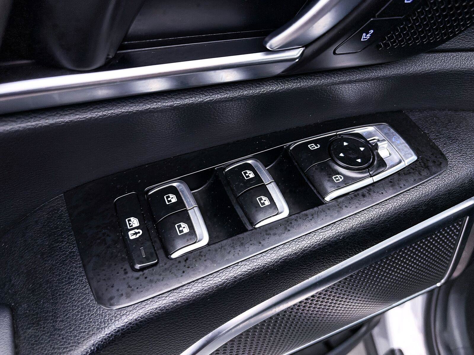 Used 2023 Kia Telluride SX Prestige X-Pro AWD/4WD image 19