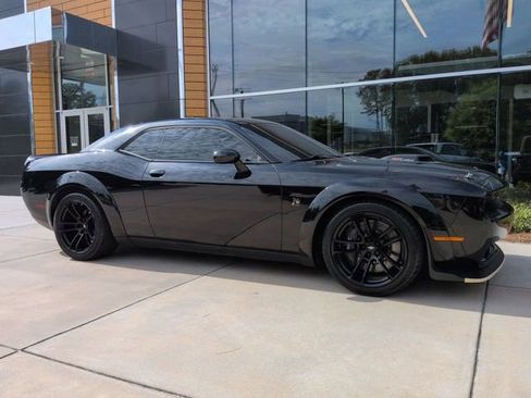 Certified 2022 Dodge Challenger R/T Scat Pack RWD image 2