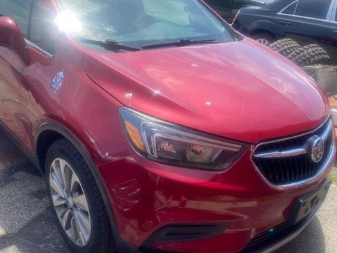Used 2019 Buick Encore Preferred FWD image 1