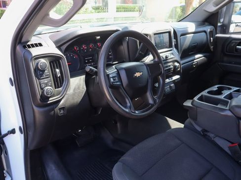 Used 2021 Chevrolet Silverado 2500 Custom w/ Custom Value Package AWD/4WD image 19