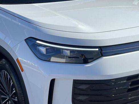 New 2026 Volkswagen Tiguan S FWD image 7
