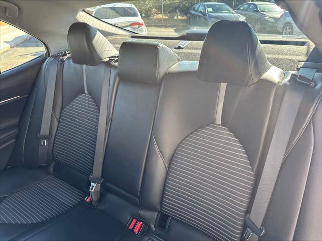 Certified 2019 Toyota Camry SE FWD image 20