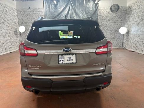 Used 2021 Subaru Ascent Premium w/ Convenience Package AWD/4WD image 6
