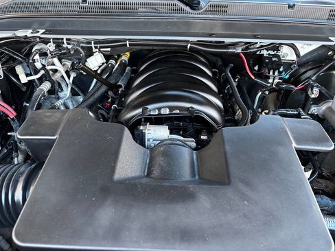 Used 2019 Chevrolet Tahoe 4WD image 26