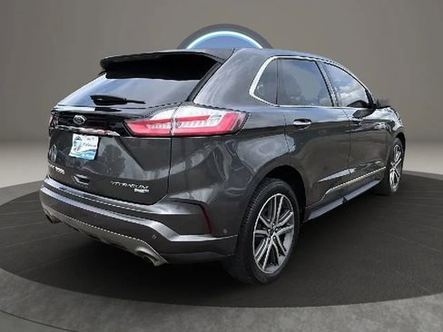 Used 2019 Ford Edge Titanium w/ Equipment Group 301A AWD/4WD image 9