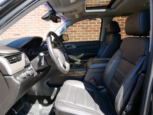 Used 2016 GMC Yukon Denali AWD/4WD image 6
