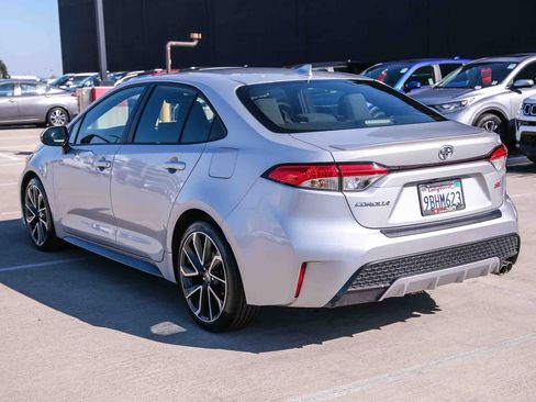 Certified 2022 Toyota Corolla SE FWD image 6