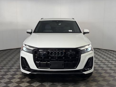 Used 2025 Audi Q7 2.0T Premium Plus w/ Premium Plus Package AWD/4WD image 11