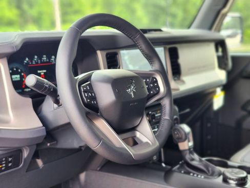 New 2026 Ford Bronco Outer Banks AWD/4WD image 18