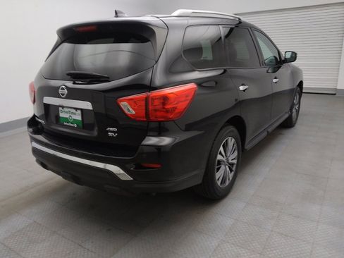 Used 2019 Nissan Pathfinder SV image 9