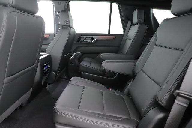 Used 2026 GMC Yukon Denali w/ Sun & Power Step Package AWD/4WD image 30
