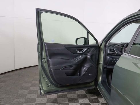 Used 2021 Subaru Forester Touring image 23