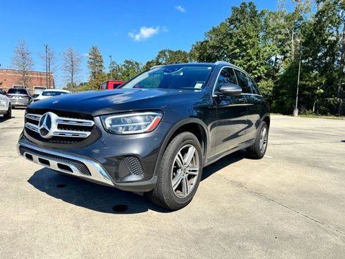 Used 2020 Mercedes-Benz GLC 300 4MATIC image 3
