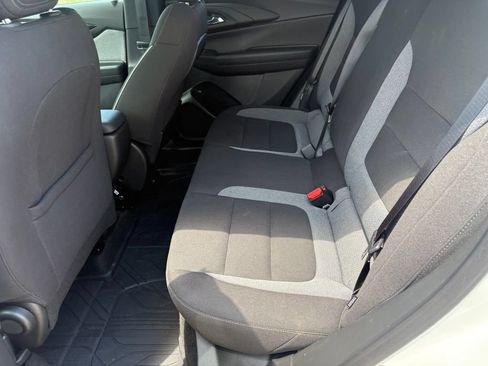 Used 2026 Chevrolet TrailBlazer LT w/ LT Cold Weather Package FWD image 36