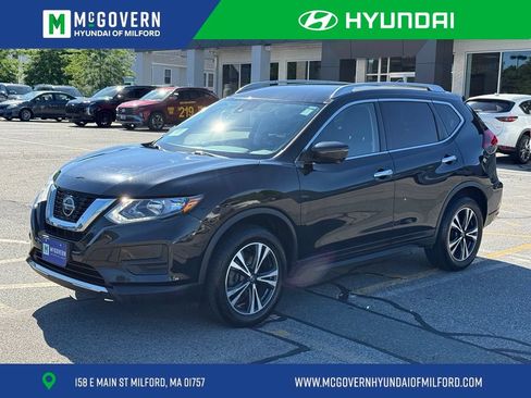 Used 2019 Nissan Rogue SV w/ Premium Package AWD/4WD image 1