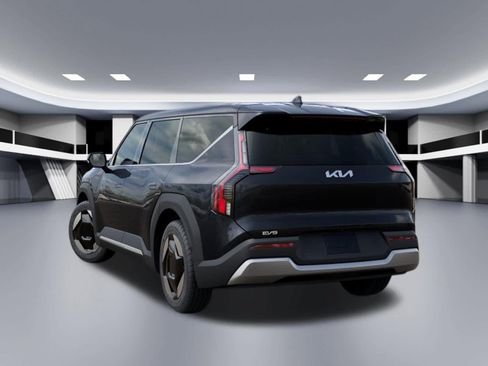 New 2026 Kia EV9 Light RWD image 4