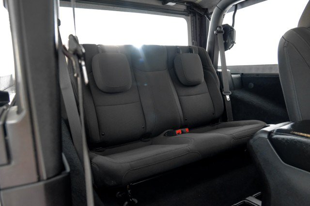 Used 2019 Jeep Wrangler Sport AWD/4WD image 35