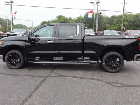 New 2026 Chevrolet Silverado 1500 LTZ w/ LTZ Premium Package AWD/4WD image 24