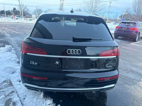 Used 2024 Audi Q5 e Premium Plus w/ Premium Plus Package image 7
