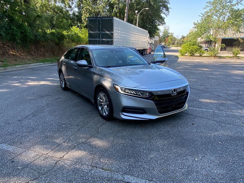 Used 2018 Honda Accord LX image 41