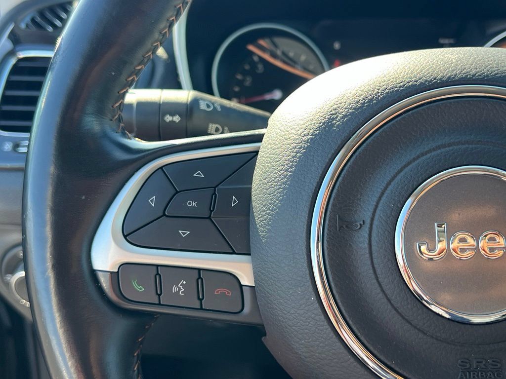 Used 2018 Jeep Compass Limited w/ Navigation Group FWD image 19