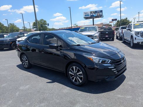 Used 2024 Nissan Versa SV w/ Trunk Package FWD image 3