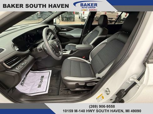 Used 2024 Buick Envista Preferred w/ Convenience II Package image 13