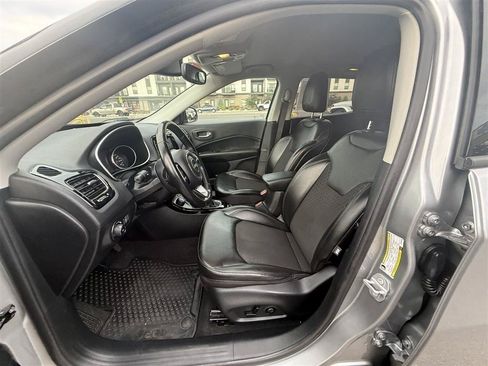 Used 2021 Jeep Compass Latitude AWD/4WD image 17