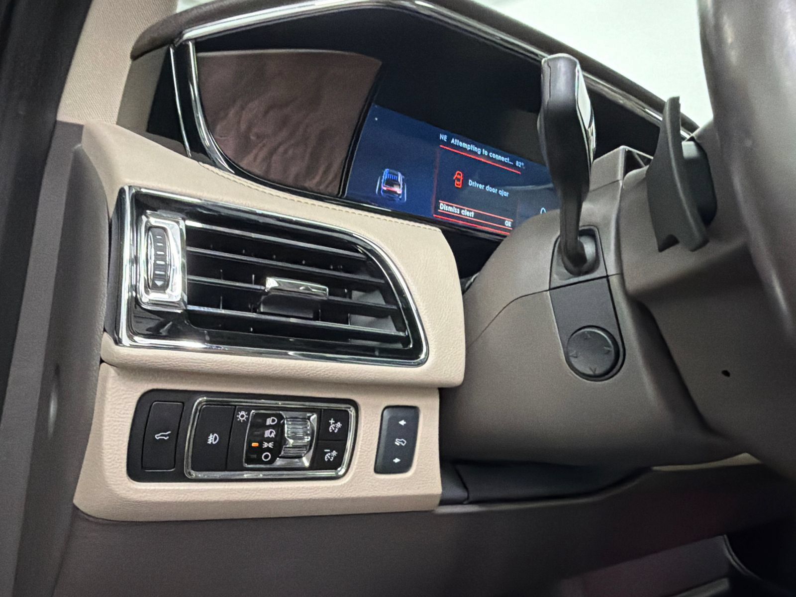 Certified 2023 Lincoln Navigator Reserve AWD/4WD image 34