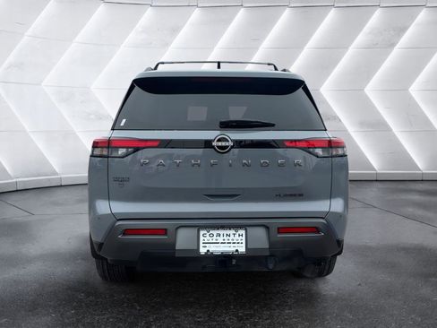 New 2026 Nissan Pathfinder Platinum image 7