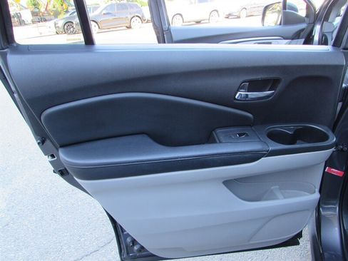 Used 2018 Honda Pilot EX-L image 16