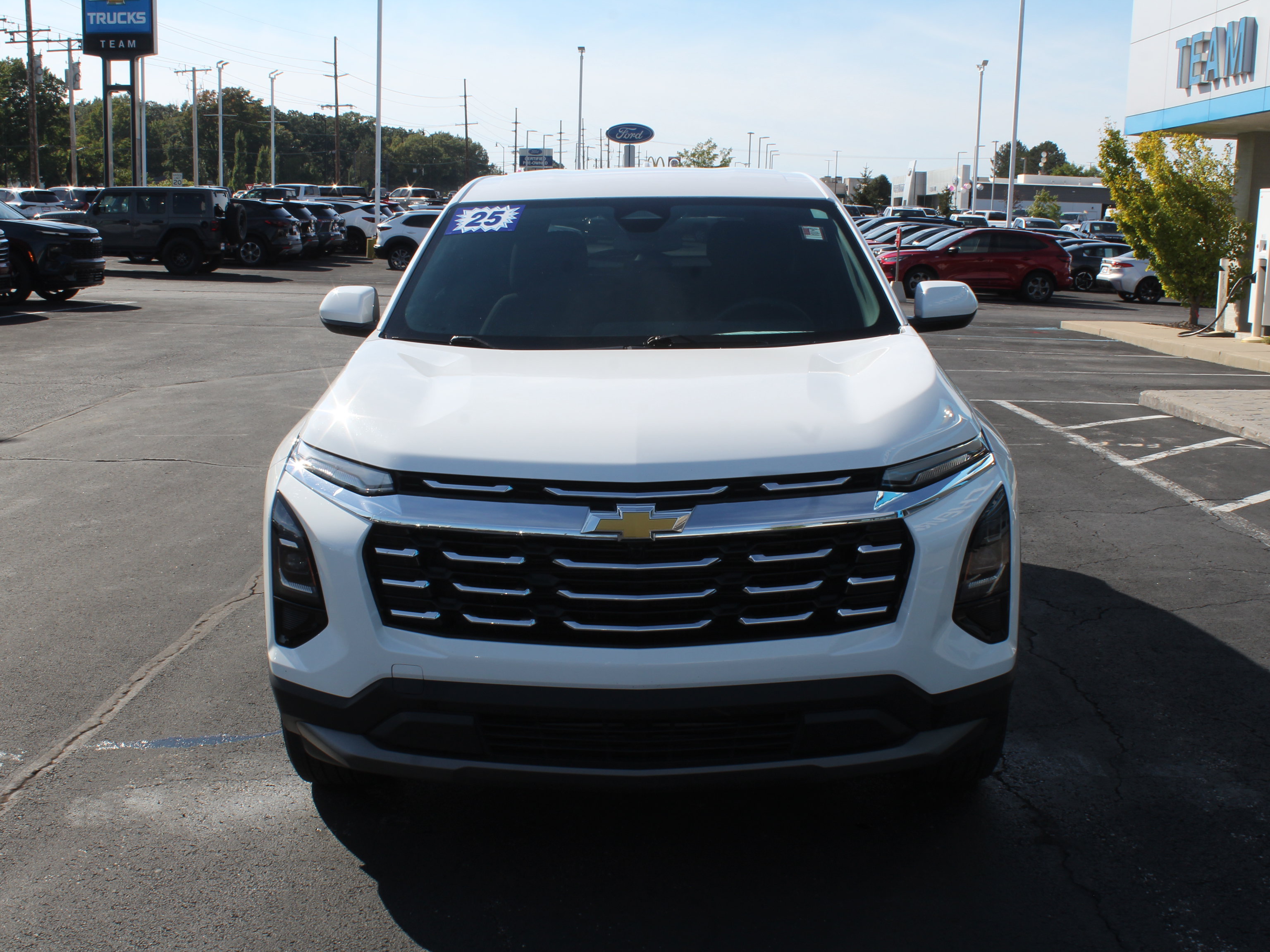 Certified 2025 Chevrolet Equinox LT FWD image 11
