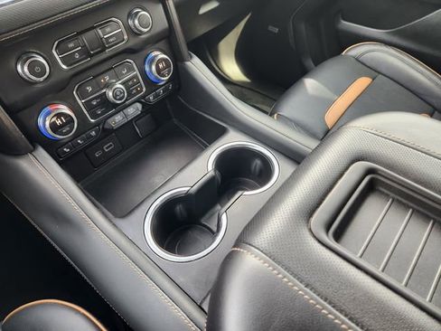 Used 2022 GMC Yukon AT4 w/ AT4 Premium Plus Package image 23