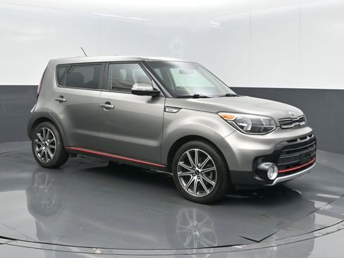 Used 2019 Kia Soul ! FWD image 28