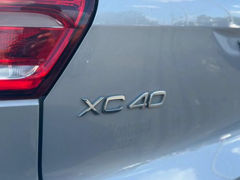 Used 2023 Volvo XC40 Recharge Plus AWD/4WD image 11