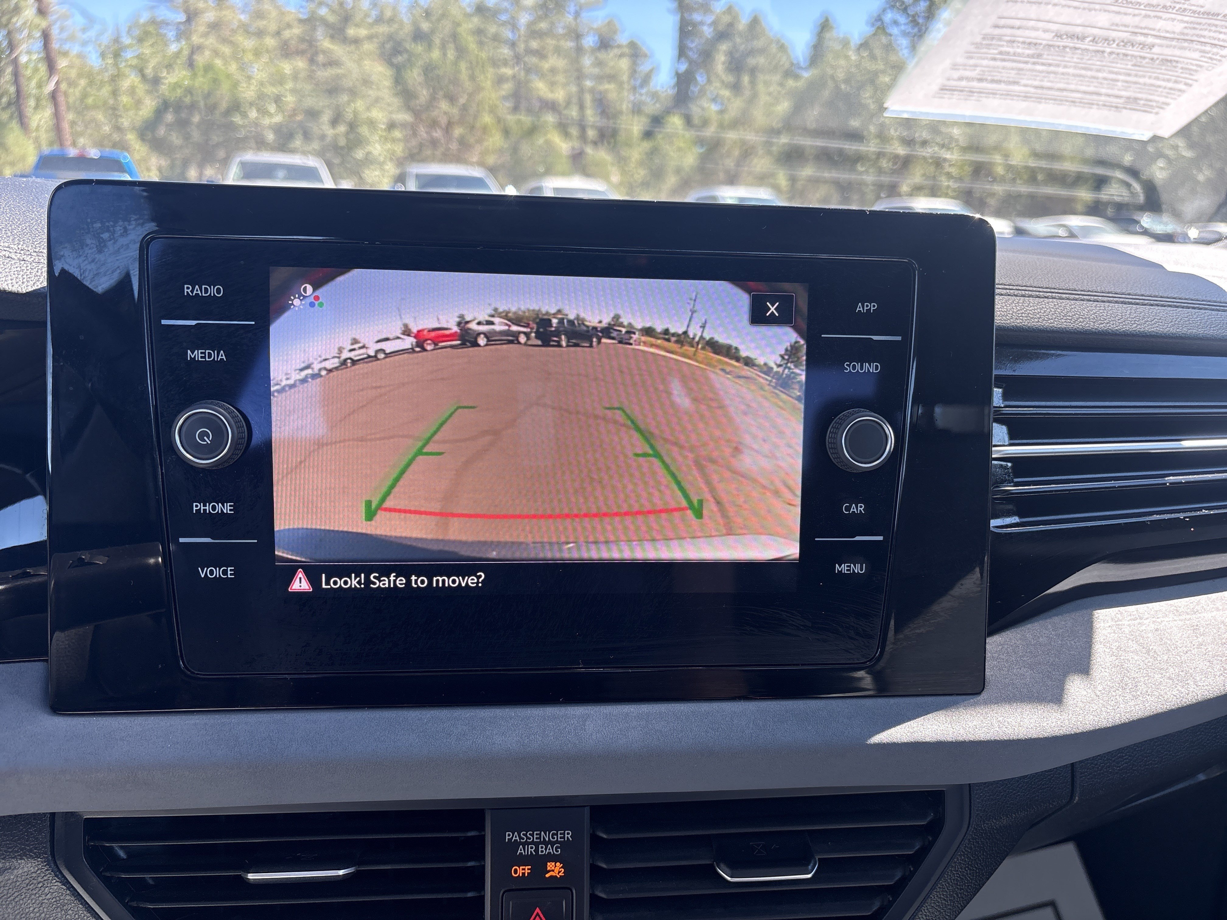 Used 2025 Volkswagen Jetta SE FWD image 20