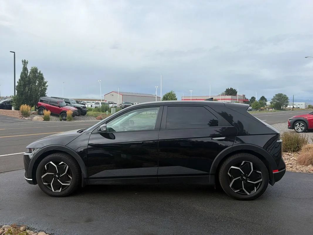Used 2024 Hyundai Ioniq 5 SE AWD/4WD image 37