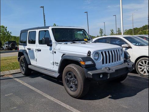 Used 2019 Jeep Wrangler Unlimited Sport AWD/4WD image 2