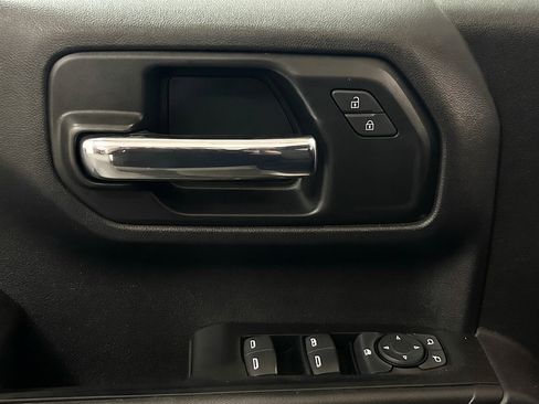 Used 2023 Chevrolet Silverado 1500 Custom AWD/4WD image 13