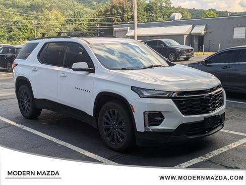 Used 2022 Chevrolet Traverse RS AWD/4WD image 1