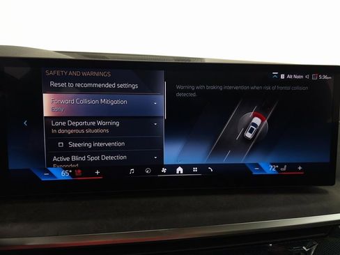 Used 2026 BMW X5 xDrive40i w/ Parking Assistance Package image 19