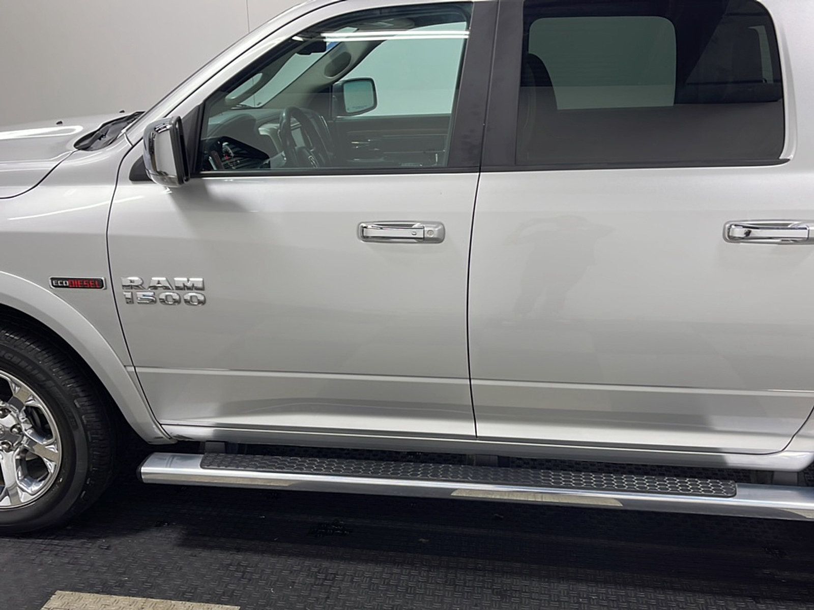 Used 2017 RAM 1500 Laramie w/ Convenience Group AWD/4WD image 15