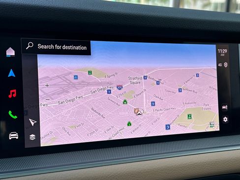 Used 2025 Porsche Cayenne image 19