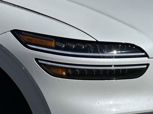 New 2026 Genesis GV70 2.5T Advanced AWD/4WD image 10