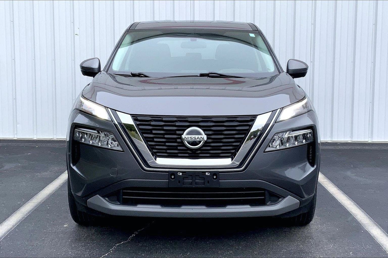Used 2021 Nissan Rogue SV AWD/4WD image 3