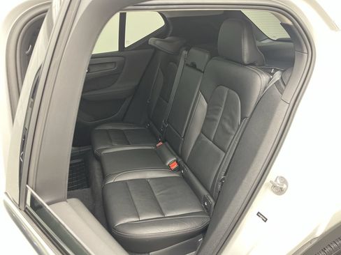 Used 2023 Volvo XC40 B5 Ultimate w/ Protection Package Premier AWD/4WD image 11